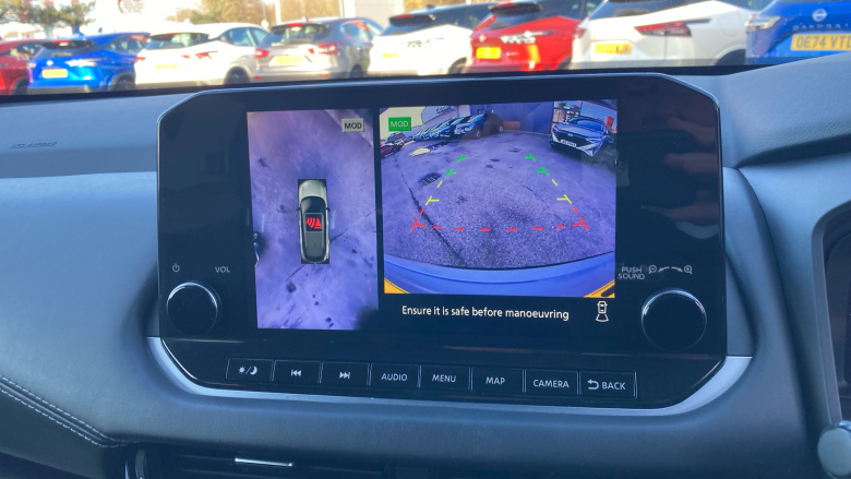 Nissan Qashqai 1.3 DiG-T MH N-Connecta 5dr Petrol Hatchback